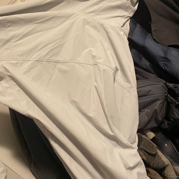 White Arc’teryx anorak sl jacket - Picture 3 of 3